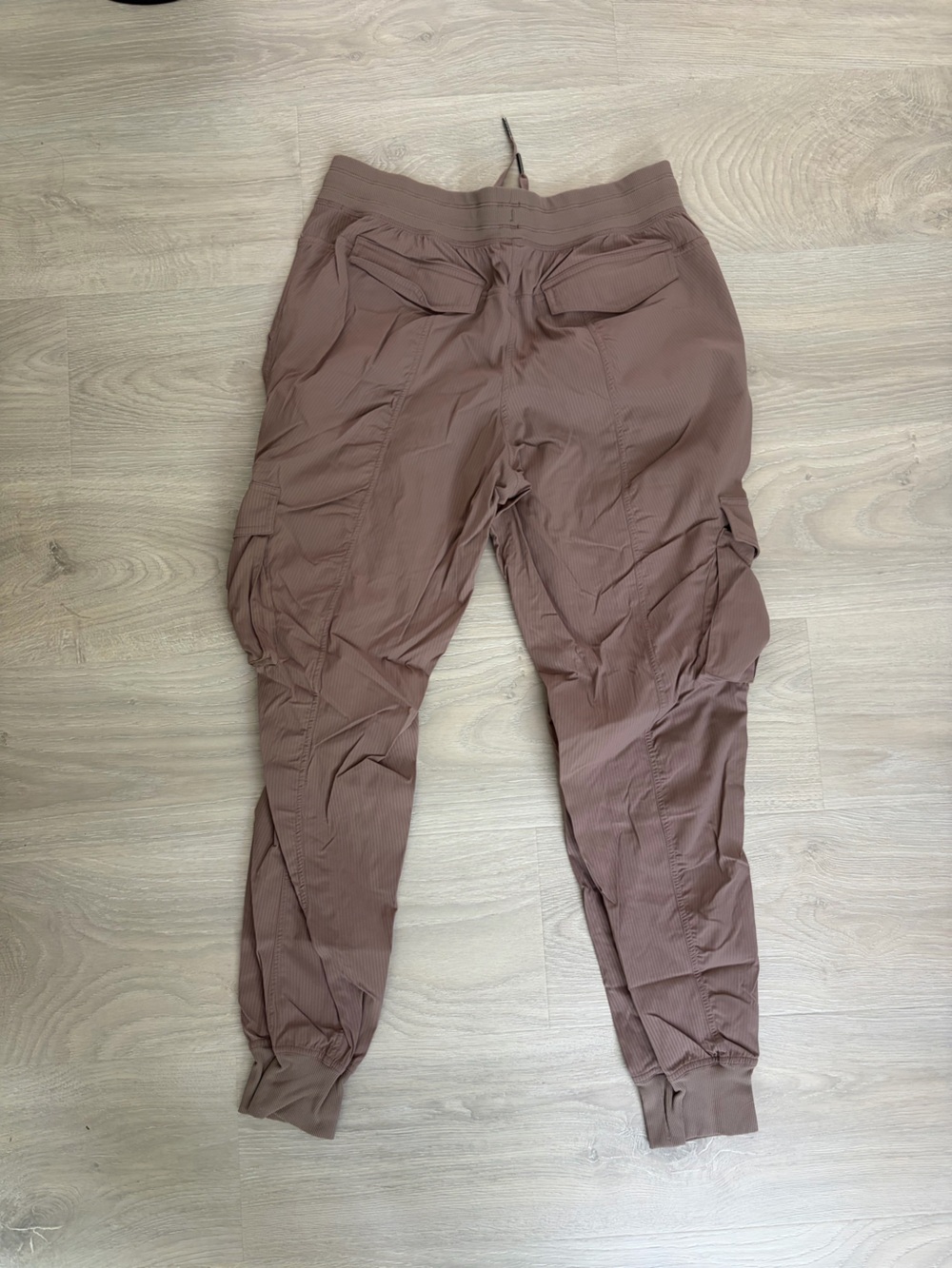 lululemon athletica Women’s Coffee Brown Dance Studio Cargo Joggers - Picture 2 of 3